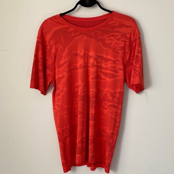 lululemon athletica Other - lululemon athletica Red Patterned Men's Tee